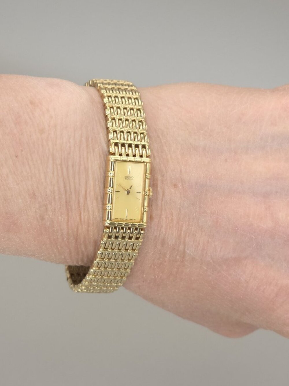 Vtg Ladies Seiko Dress Watch Bamboo Style 2E20-6109 New Battery - Picture 9 of 13